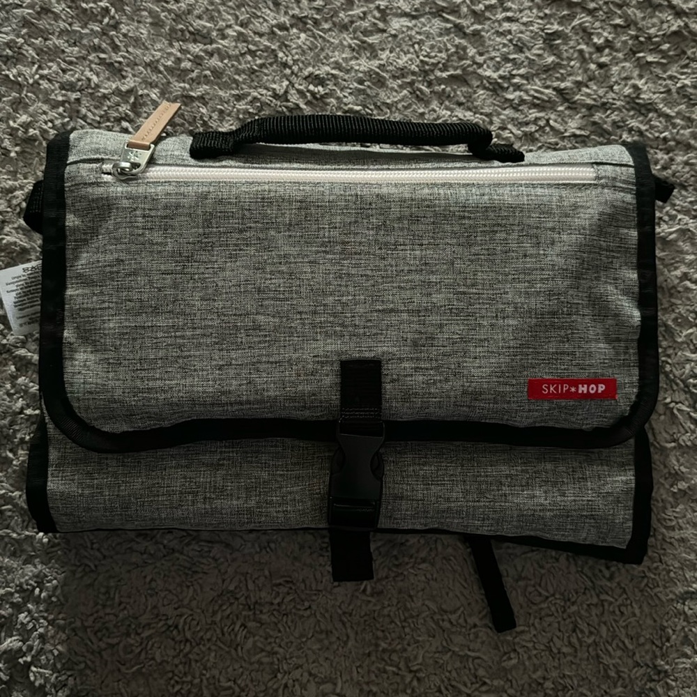 Skip Hop Pronto Signature Changing Station - Grey Melange